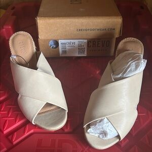 Crevo Women's Tan Mules